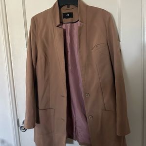 Oversized camel blazer​
